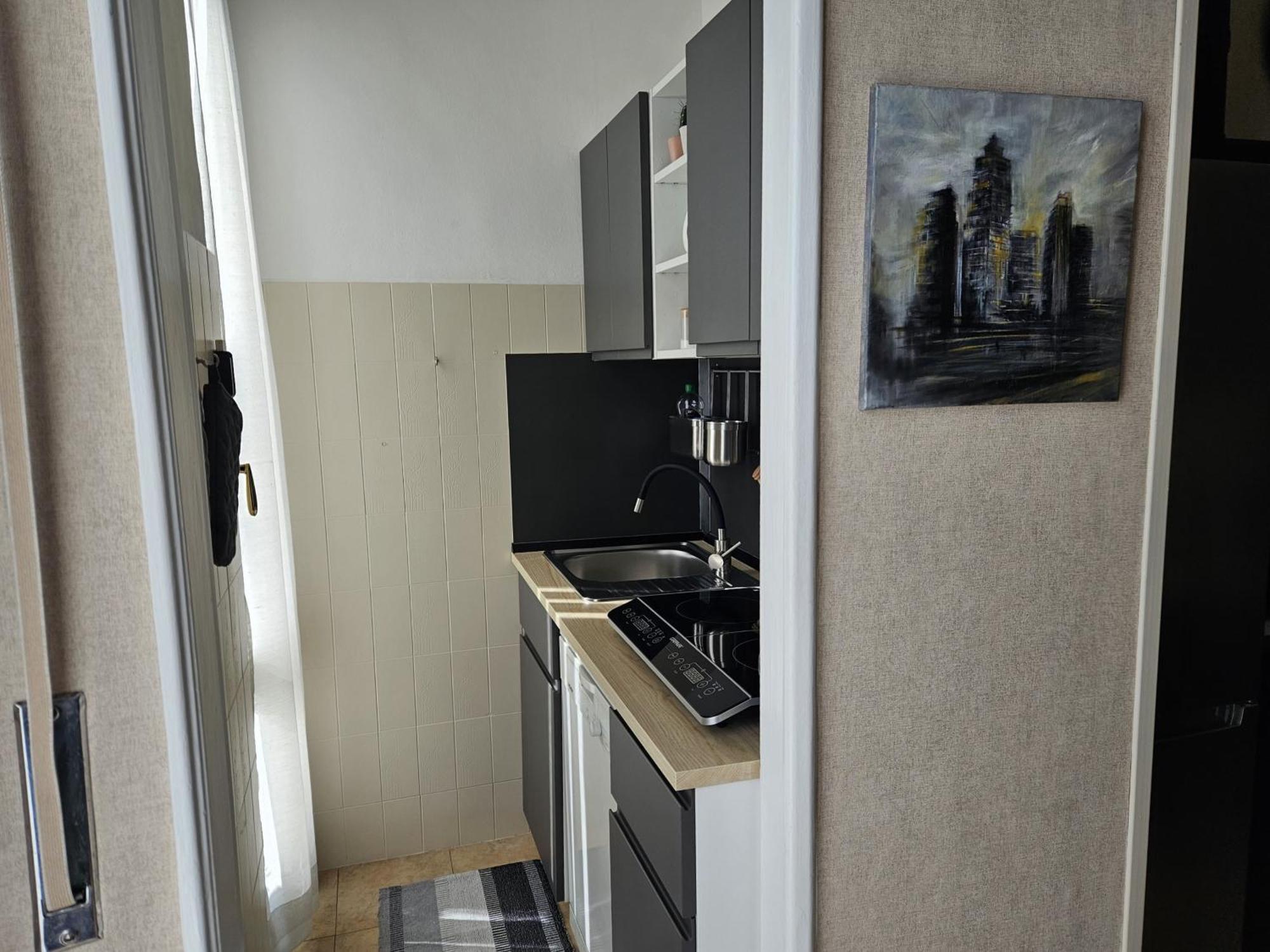 Homegallery - Elegante Appartamento Milanese Exterior photo
